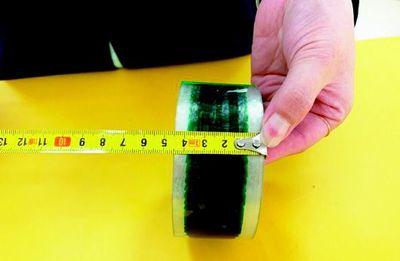 青島快遞包裝綠色治理見(jiàn)成效 “瘦身膠帶”成商家默認(rèn)選擇免膠帶紙箱推廣遇冷
